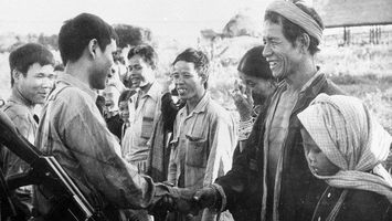 Bộ Nội vụ trả lời kiến nghị cử tri về tiền thưởng đối với trường hợp đã được Chủ tịch nước quyết định khen thưởng