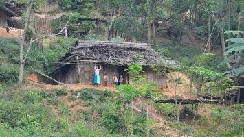 Hộ đồng bào dân tộc thiểu số nghèo tại địa bàn khó khăn được hỗ trợ tối đa 40 triệu đồng/hộ để xây nhà