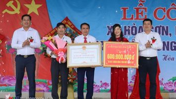 Xã Hòa Sơn - Đô Lương đón nhận bằng công nhận xã đạt chuẩn NTM nâng cao
