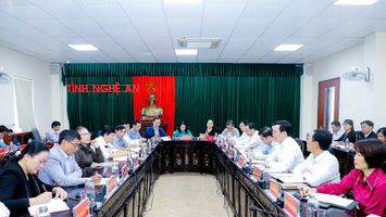 Chủ tịch UBND tỉnh Nguyễn Đức Trung tiếp công dân định kỳ tháng 3/2023