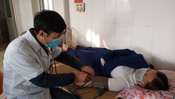 Bộ Y tế trả lời kiến nghị cử tri về công tác khám, chữa bệnh và công tác tuyển dụng tại các trạm y tế