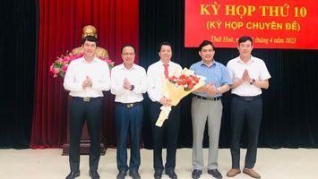 Đồng chí Chu Anh Tuấn được bầu giữ chức vụ Chủ tịch UBND thị xã Thái Hòa