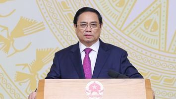 Thủ tướng: Chấm dứt tình trạng đùn đẩy trách nhiệm, không tham mưu, đề xuất, không dám làm