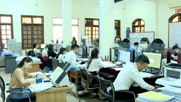 Nhiều vướng mắc nảy sinh khi làm thủ tục hành chính trực tuyến.
