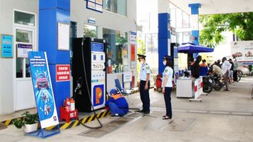 Tăng cường kiểm tra, xử lý vi phạm trong kinh doanh xăng dầu