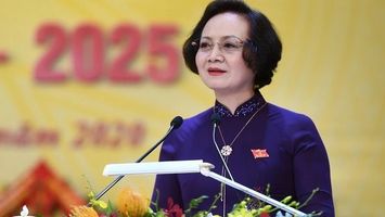 Đề xuất tăng biên chế cán bộ, công chức cấp xã; 'mạnh tay' sắp xếp nhân sự dôi dư