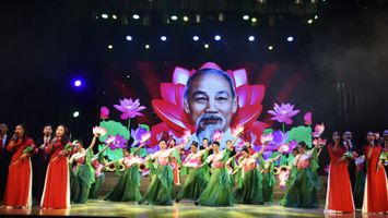 21 đoàn nghệ thuật quần chúng tham gia Liên hoan Tiếng hát Làng Sen năm 2023