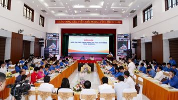 Diễn đàn 'Nâng cao chất lượng công tác phát triển Đảng trong học sinh'