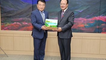 Hội đồng Nhân dân tỉnh Nghệ An làm việc với Hội đồng Thành phố Gwangju (Hàn Quốc)