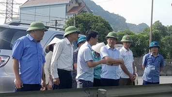 Thường trực HĐND thị xã Hoàng Mai khảo sát việc giải quyết kiến nghị cử tri và đơn thư tại phường Quỳnh Thiện
