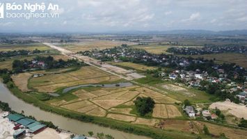 Chậm tiến độ Dự án đường bộ cao tốc Bắc - Nam đoạn qua huyện Hưng Nguyên: Có phải vì vướng mặt bằng?