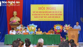 Đại biểu Quốc hội tiếp xúc cử tri tại huyện Con Cuông
