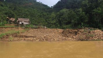 Sở Nông nghiệp và Phát triển nông thôn trả lời cử tri Sầm Hải Lan, UBMTTQ xã Châu Tiến, huyện Quỳ Châu về tình trạng sạt lở bờ Sông Hiếu