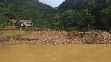 Sở Nông nghiệp và Phát triển nông thôn trả lời cử tri Sầm Hải Lan, UBMTTQ xã Châu Tiến, huyện Quỳ Châu về tình trạng sạt lở bờ Sông Hiếu