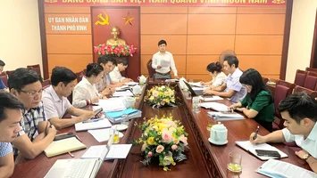 Thường trực HĐND thành phố Vinh: Giám sát công tác cấp đổi, cấp giấy chứng nhận quyền sử dụng đất tại thành phố.