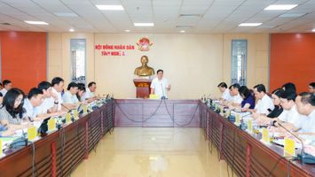 Thường trực HĐND tỉnh Nghệ An thẩm tra các báo cáo, dự thảo nghị quyết do UBND tỉnh trình Kỳ họp thứ 14