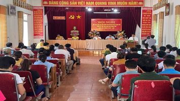 Cử tri xã Lạng Khê và Châu Khê huyện Con Cuông kiến nghị nhiều nội dung liên quan đến việc đầu tư xây dựng cơ sở hạ tầng