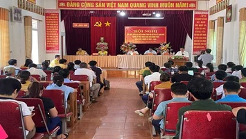 Cử tri xã Lạng Khê và Châu Khê huyện Con Cuông kiến nghị nhiều nội dung liên quan đến việc đầu tư xây dựng cơ sở hạ tầng