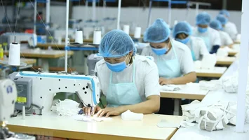 Bảo đảm thực hiện pháp luật lao động về lao động nữ trong thực tiễn áp dụng và một số kiến nghị