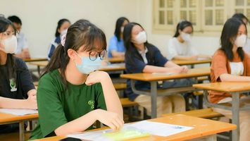 Thi tốt nghiệp THPT từ năm 2025: Thi 5 hay 6 môn? Lịch sử có là môn bắt buộc?