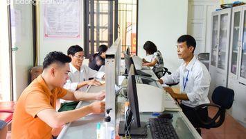 Quan tâm hỗ trợ đối với cán bộ, công chức, viên chức làm việc tại  Bộ phận Một cửa các cấp