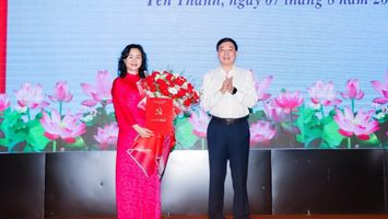 Công bố quyết định điều động, phân công, chỉ định giữ chức Bí thư Huyện uỷ Yên Thành