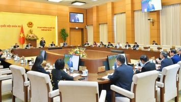 Nghĩ từ hai nhóm vấn đề chất vấn