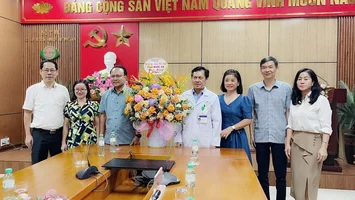 Thường trực HĐND và Đoàn ĐBQH tỉnh chúc mừng kỷ niệm 105 năm ngày thành lập Bệnh viện Hữu nghị đa khoa tỉnh Nghệ An