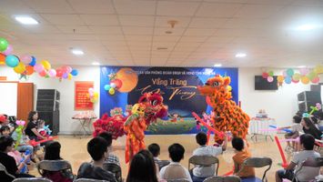 Công đoàn Văn phòng Đoàn ĐBQH và HĐND tỉnh tổ chương trình vui Tết Trung thu cho các cháu thiếu nhi