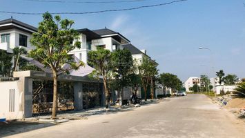 UBND thành phố Vinh trả lời cử tri Nguyễn Thị Tình, khối 2, phường Quán Bàu, thành phố Vinh về cấp giấy chứng nhận quyền sử dụng đất không đúng quy định.