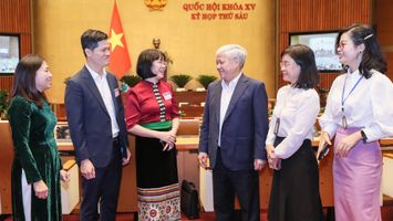 Xứng đáng vai trò đại diện của nhân dân