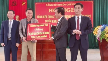 Phó Chủ tịch HĐND tỉnh Nguyễn Như Khôi dự Hội nghị tổng kết công tác xây dựng Đảng năm 2023 tại huyện Quế Phong