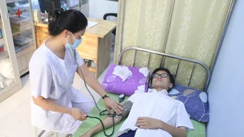 Giải tỏa nỗi niềm của đội ngũ nhân viên y tế học đường