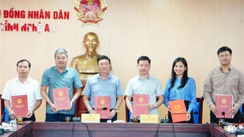 Hội nghị tổng kết công tác thi đua khen thưởng năm 2024 và triển khai nhiệm vụ năm 2025 của Khối Thi đua Tổng hợp.