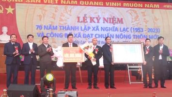 Niềm vui của nhân dân xã cuối cùng đạt NTM của Nghĩa Đàn