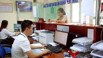 Giao 3.212 biên chế công chức trong cơ quan, tổ chức hành chính và phê duyệt 57.820 người làm việc hưởng lương từ ngân sách trong đơn vị sự nghiệp công lập năm 2025