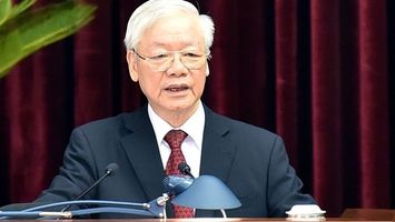 Tự hào và tin tưởng dưới lá cờ vẻ vang của Đảng, quyết tâm xây dựng một nước Việt Nam ngày càng giàu mạnh, văn minh, văn hiến và anh hùng