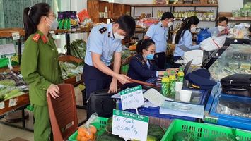 Sở Nông nghiệp và Phát triển nông thôn trả lời cử tri phường Hưng Phúc, thành phố Vinh về quản lý chất lượng, an toàn thực phẩm