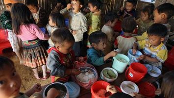 Sở Giáo dục và Đào tạo trả lời cử tri Nguyễn Thị Hà, Hiệu trưởng Trường Mầm non xã Lạng Khê, huyện Con Cuông về hỗ trợ tiền ăn cho trẻ mầm non và hỗ trợ tiền trực trưa cho giáo viên