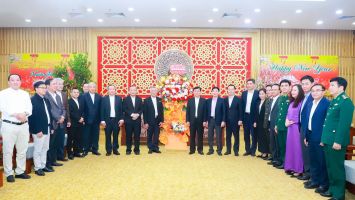 Tòa Giám mục Giáo phận Vinh chúc Tết Tỉnh ủy, HĐND, UBND, Ủy ban MTTQ Việt Nam tỉnh Nghệ An