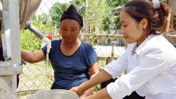 Cử tri huyện Con Cuông kiến nghị hỗ trợ nước sinh hoạt cho người dân