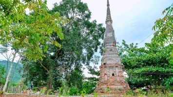 Khẩn cấp tu bổ ngọn tháp cổ ở xã Mỹ Lý (Kỳ Sơn)