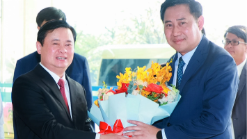 Bí thư Tỉnh ủy Nghệ An tiếp Bộ trưởng, Chánh Văn phòng Thủ tướng Chính phủ Lào