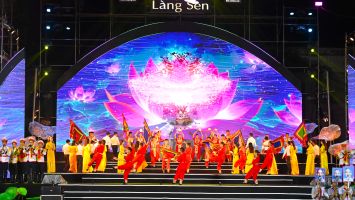 Nghệ An trọng thể khai mạc Lễ hội Làng Sen năm 2024