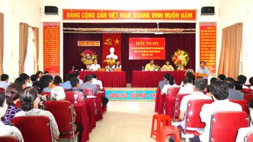 Đại biểu HĐND tỉnh tiếp xúc cử tri tại huyện Con Cuông