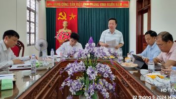 Ban Pháp chế Hội đồng nhân dân thị xã giám sát tại Tòa án nhân dân cùng cấp