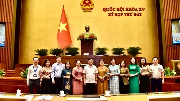 Thường trực HĐND tỉnh dự thính Kỳ họp thứ 7, Quốc hội khóa XV