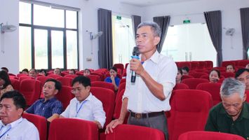 Cử tri huyện Yên Thành phản ánh thủ tục cấp đổi giấy chứng nhận quyền sử dụng đất rườm rà, gây khó khăn cho người dân