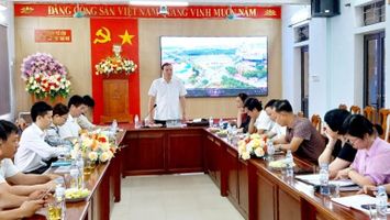 Ban Văn hóa - Xã hội HĐND tỉnh khảo sát việc triển khai xây dựng trường tiên tiến theo xu thế hội nhập quốc tế tại thành phố Vinh