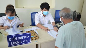 Bộ Lao động, Thương binh và Xã hội trả lời kiến nghị cử tri về việc hưởng trợ cấp xã hội đối với người hưởng lương hưu